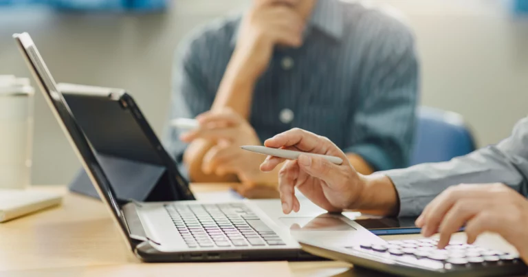 Business Tax Structure Mistakes That Quietly Increase Tax Liability